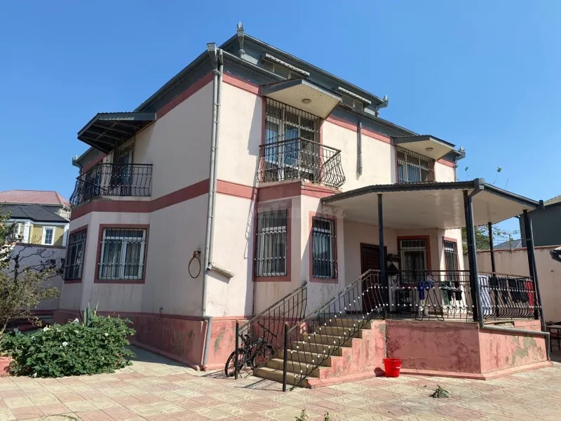 Satılır 7 otaqlı Həyət evi 200 m² Bakı, Abşeron r., Saray — Bakı