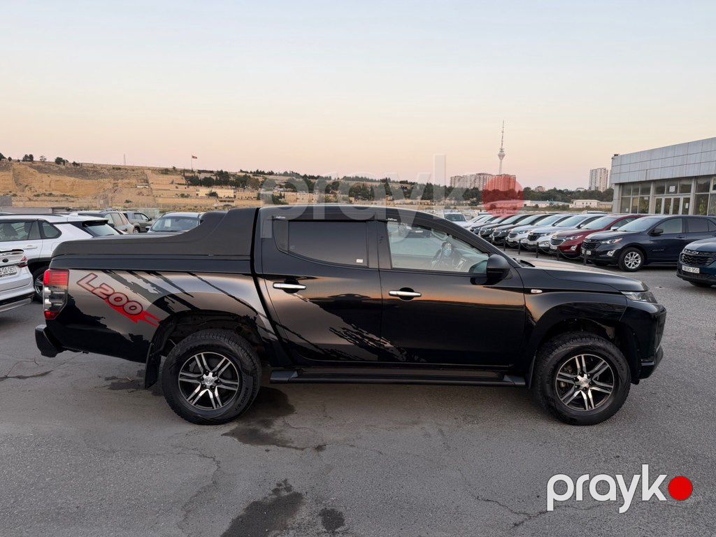 Mitsubishi L200, 2.4 L, 2021 il, 158 000 km — Avtomobillər, Bakı (5)