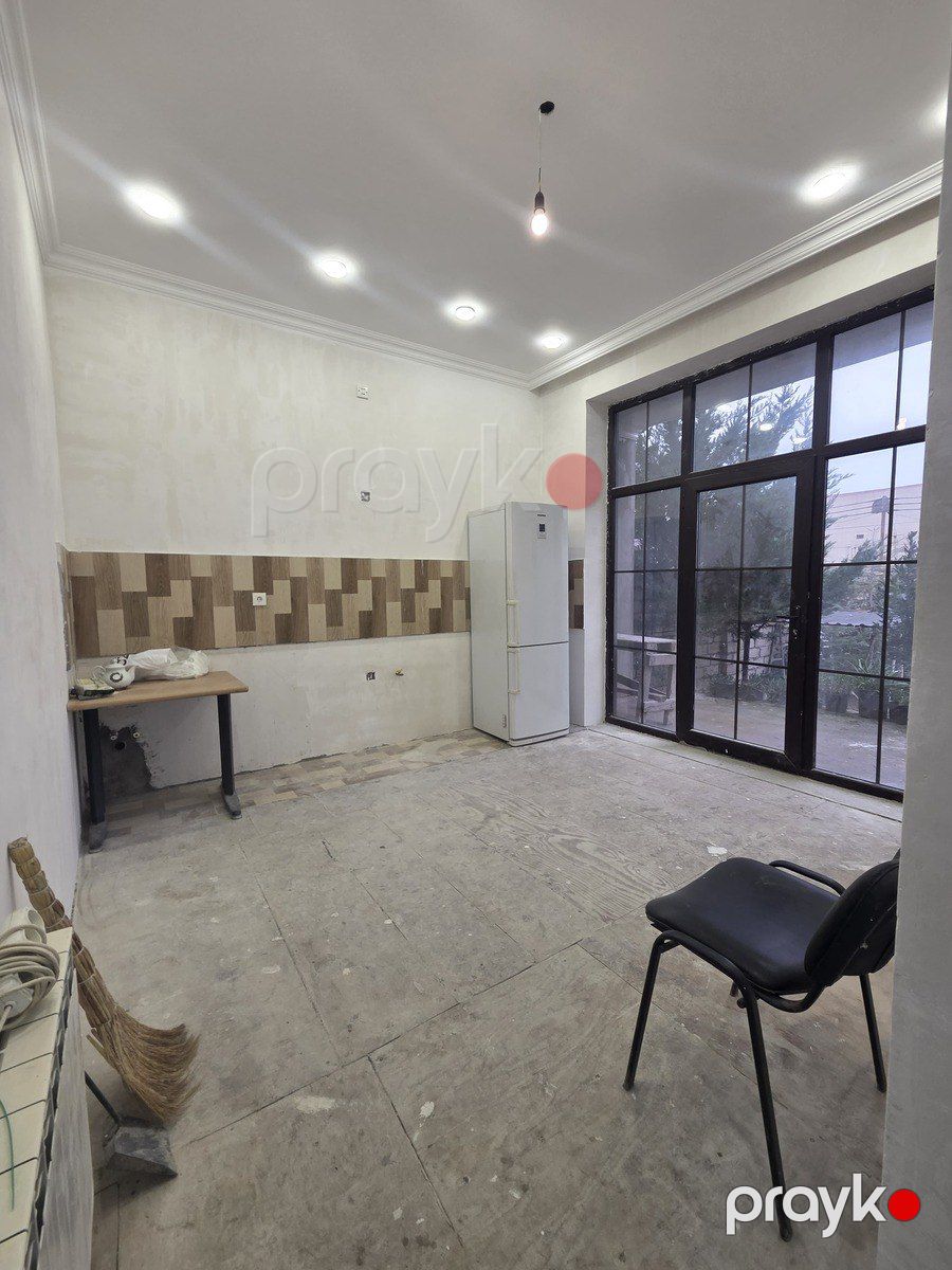 Satılır 5 otaqlı həyət evi/bağ evi 200 m² — Ev, villa, Bakı (8)