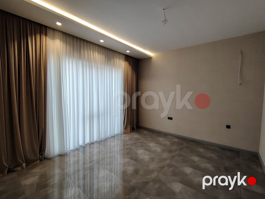 Satılır 4 otaqlı həyət evi/bağ evi 200 m² — Ev, villa, Bakı (12)