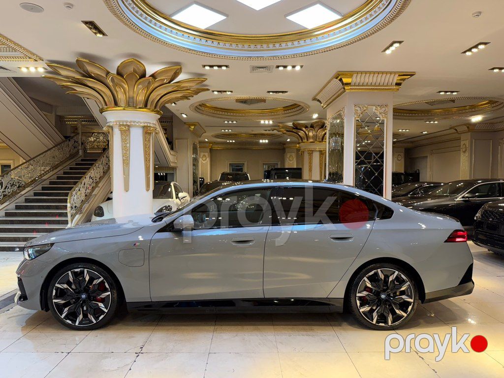 BMW 530e, 2.0 L, 19.4 kWh, 2024 il, 22 000 km — Avtomobillər, Bakı (5)