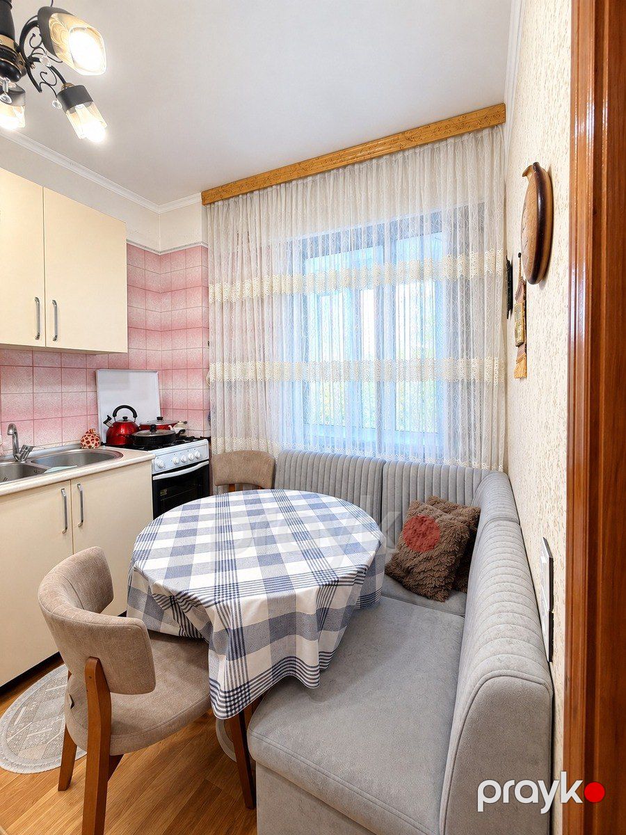 Satılır 2 otaqlı köhnə tikili 70 m² — Mənzil, Bakı (4)