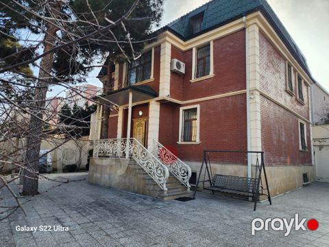 Satılır 7 otaqlı həyət evi/bağ evi 420 m² — Bakı