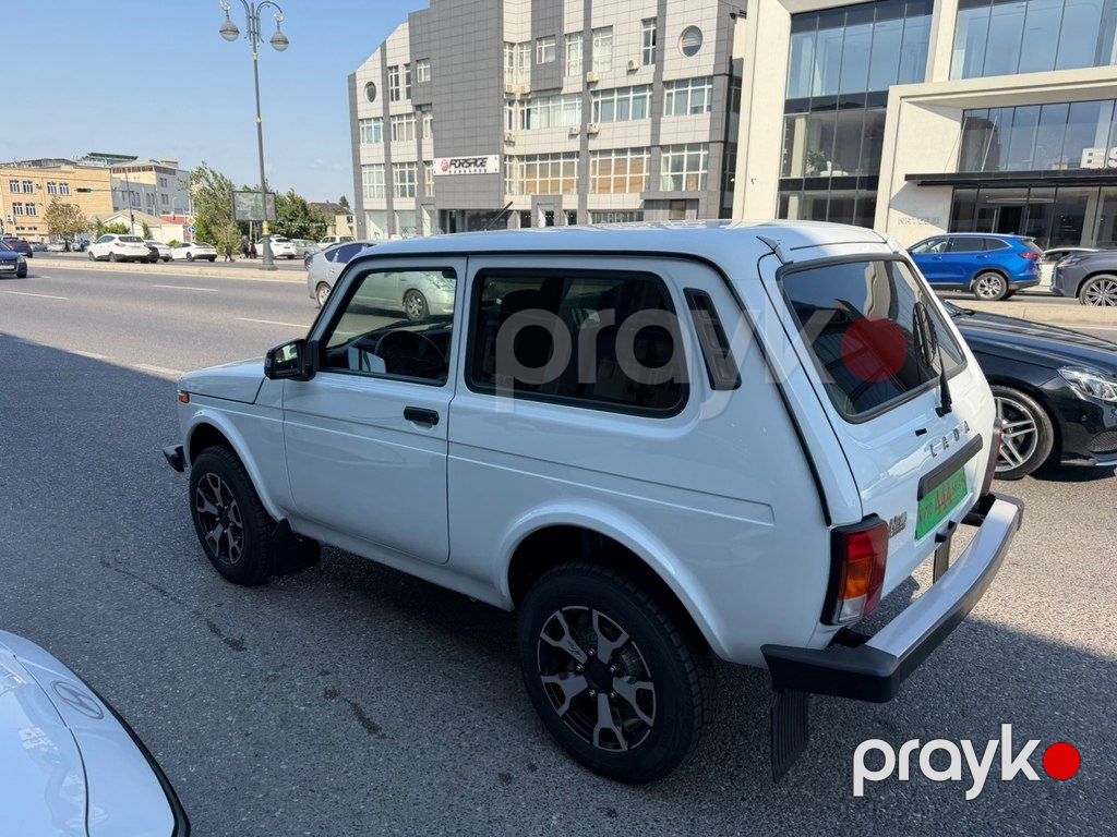 Lada (VAZ) Niva, 1.7 L, 2024 il, 3 000 km — Avtomobillər, Bakı (3)