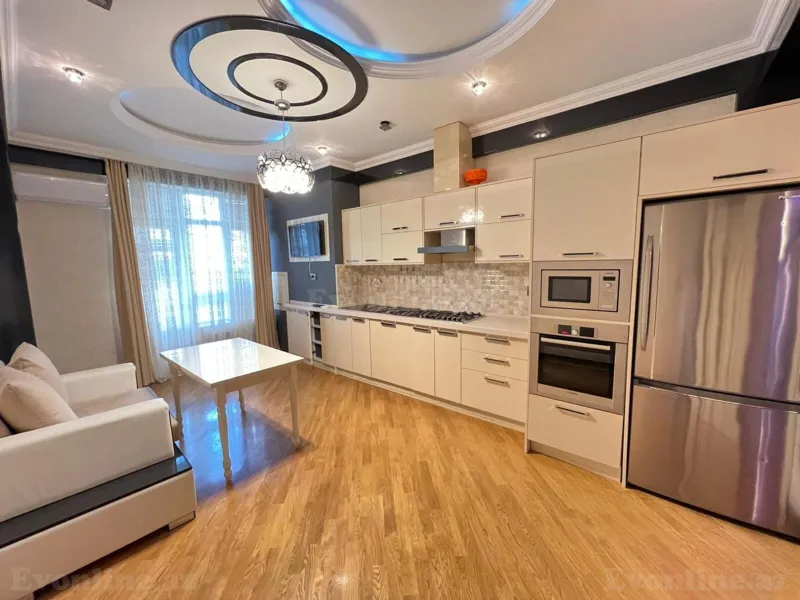 Satılır 3 otaqlı Mənzil Yeni tikili 130 m² Bakı, Xətai r — Mənzil, Bakı (8)