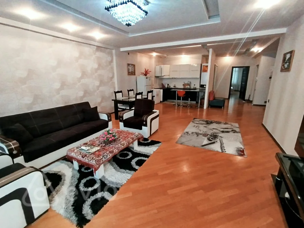 3 otaqlı mənzil, 130 m², Kövkəb Səfərəliyeva küçəsi — kirayə — Mənzil, Bakı (2)