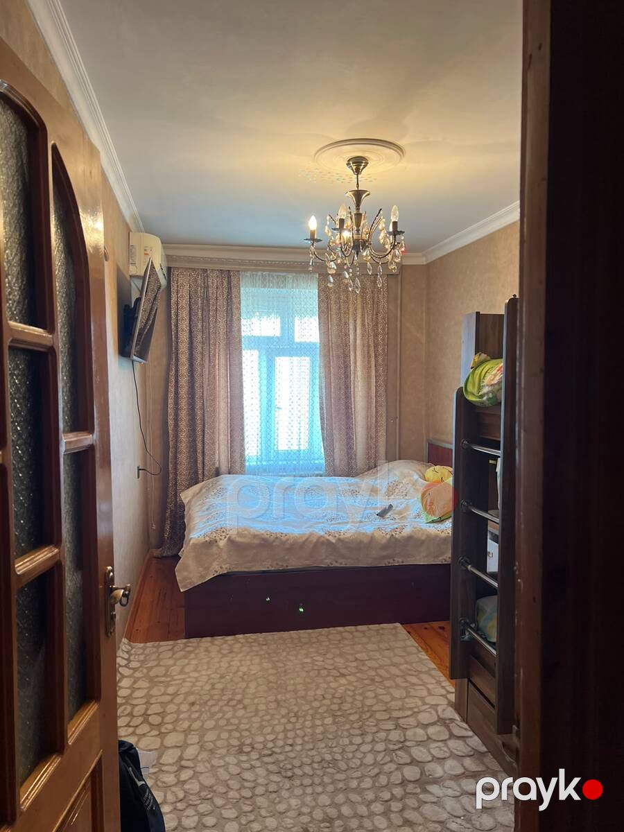 Satılır 2 otaqlı köhnə tikili 60 m² — Mənzil, Bakı (3)