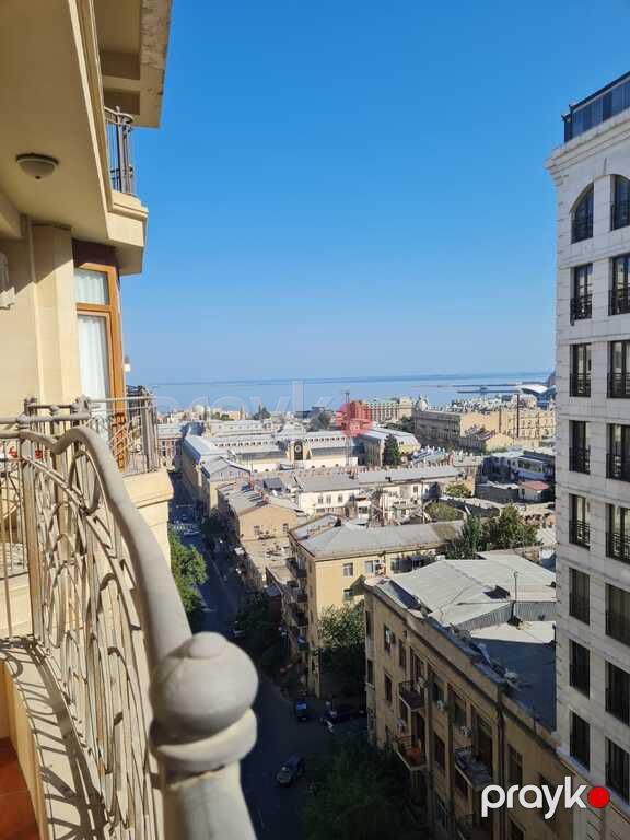 Satılır 4 otaqlı yeni tikili 200 m² — Mənzil, Bakı (9)