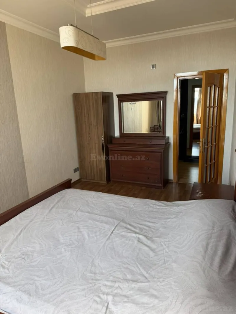 Kirayə verilir 3 otaqlı Mənzil Yeni tikili 85 m² Bakı, Yasamal r., İnşaatçılar m — Mənzil, Bakı (6)