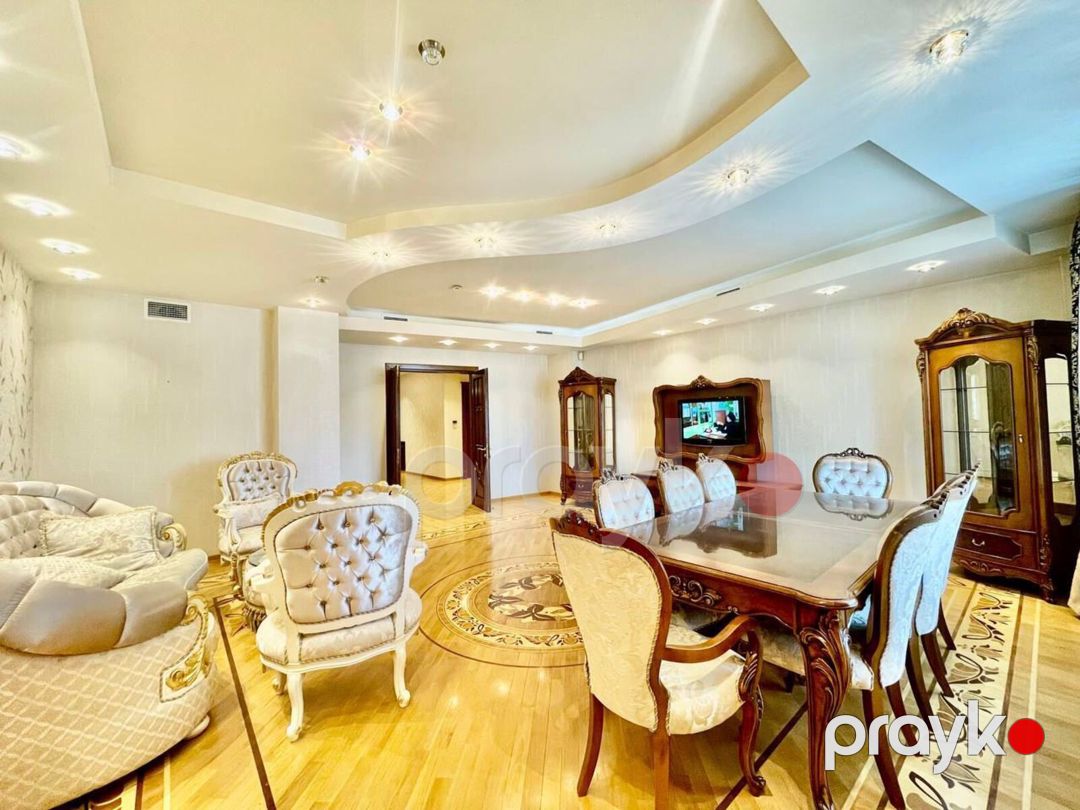 Satılır 7 otaqlı yeni tikili 350 m² — Mənzil, Bakı (2)
