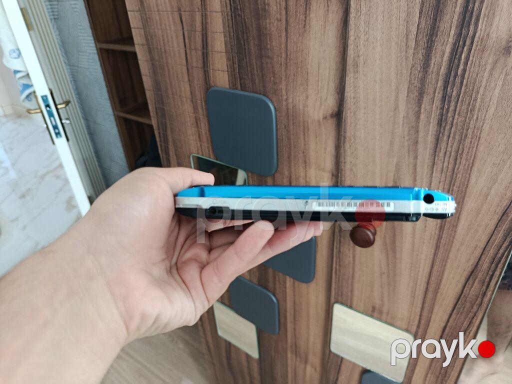 Sony PSP-3001 əl oyun konsolu,sadəcə ekran xarabdır, ana plata işlək — Portativ oyun konsoləri, Bakı (2)