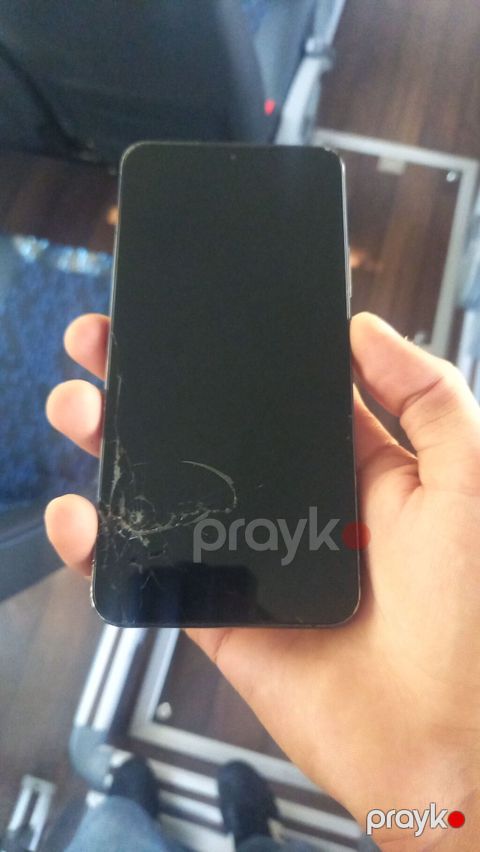 Samsung Galaxy S22 Plus, 256 GB, rəng - Qara, Qırıq — Bakı