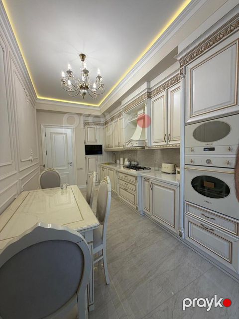 Satılır 3 otaqlı yeni tikili 150 m² — Bakı