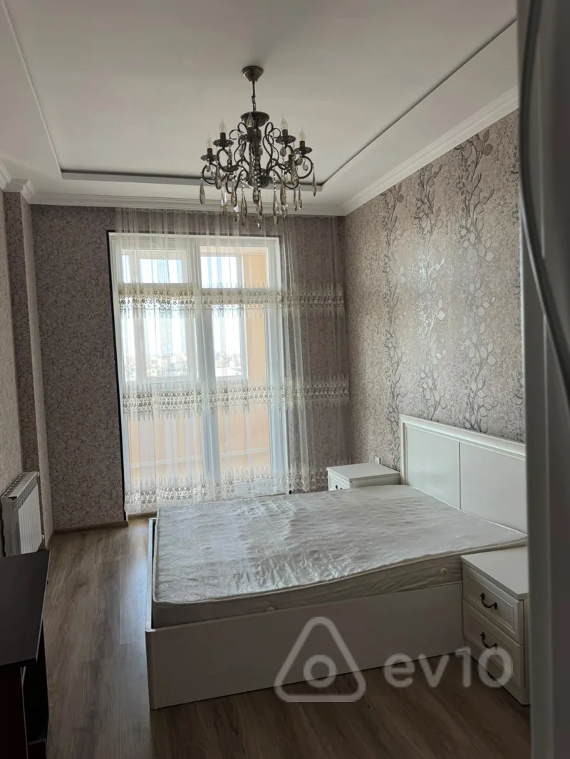 3 otaqlı mənzil, 120 m², Xan Şuşinski küçəsi — kirayə — Mənzil, Bakı (12)