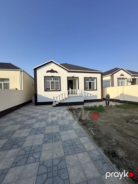 Satılır 4 otaqlı həyət evi/bağ evi 120 m² — Bakı