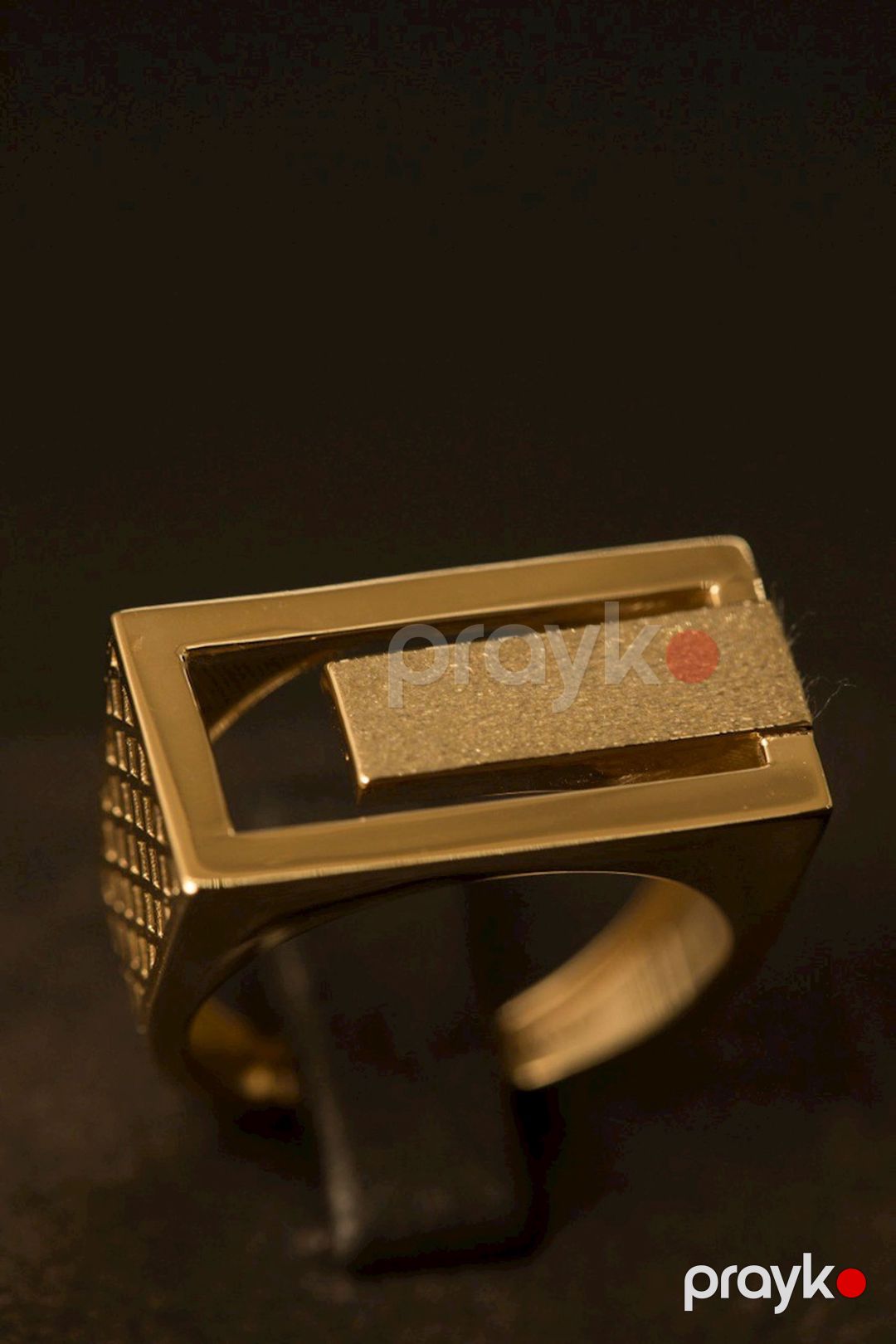 Üzük HJ344, qızıl 585 əyar VJ503178 — Mallar, Bakı
