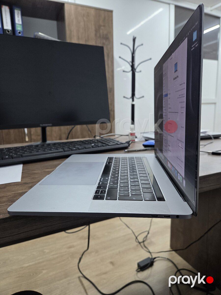 Macbook pro 15 i9 — Noutbuklar, Bakı (5)