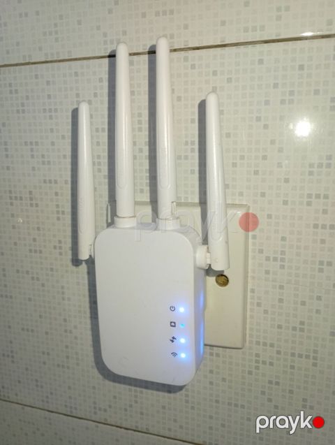 Wi‑Fi siqnal gücləndirici / range extender - Divar prizinə qoşulan — Bakı