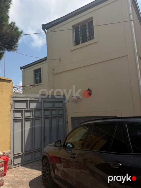 Satılır 7 otaqlı həyət evi/bağ evi 455 m² — Bakı