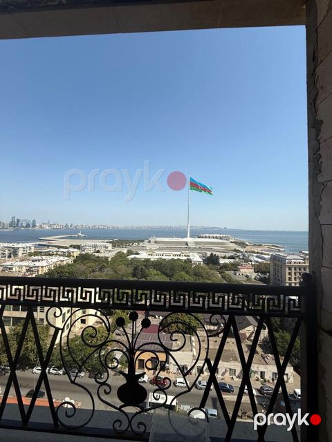 Satılır 4 otaqlı yeni tikili 178 m² — Bakı