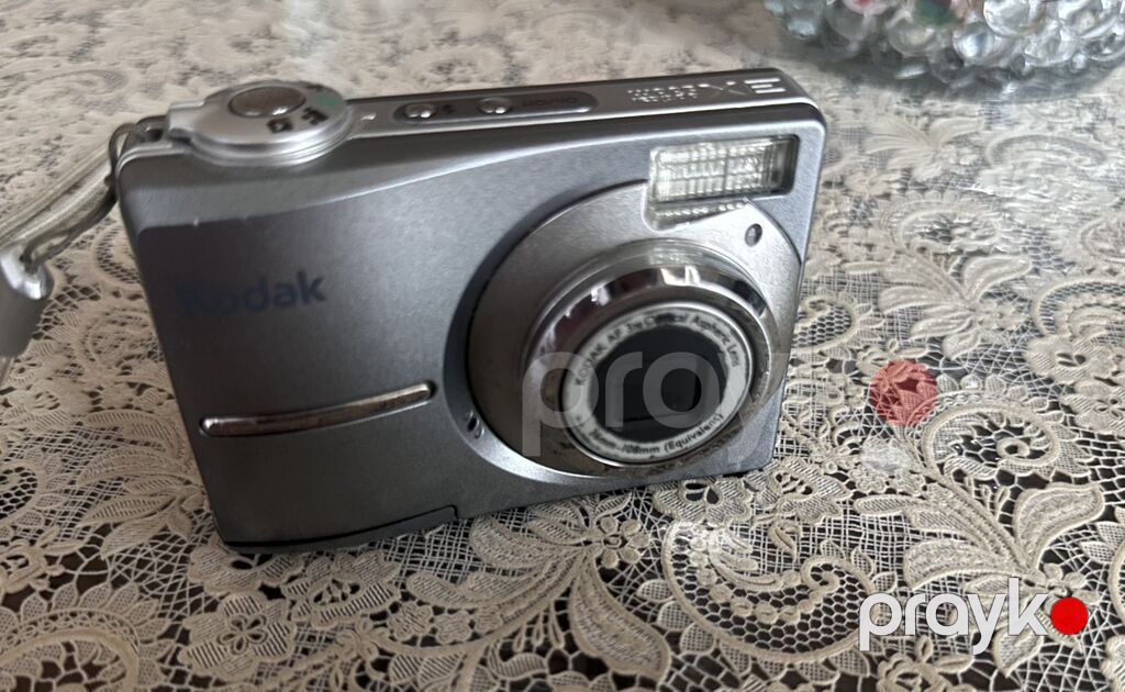 Kodak EasyShare C813 rəqəmsal fotoaparat - 8.1 MP həlli (ekranda — Fotoaparat, Digah (4)