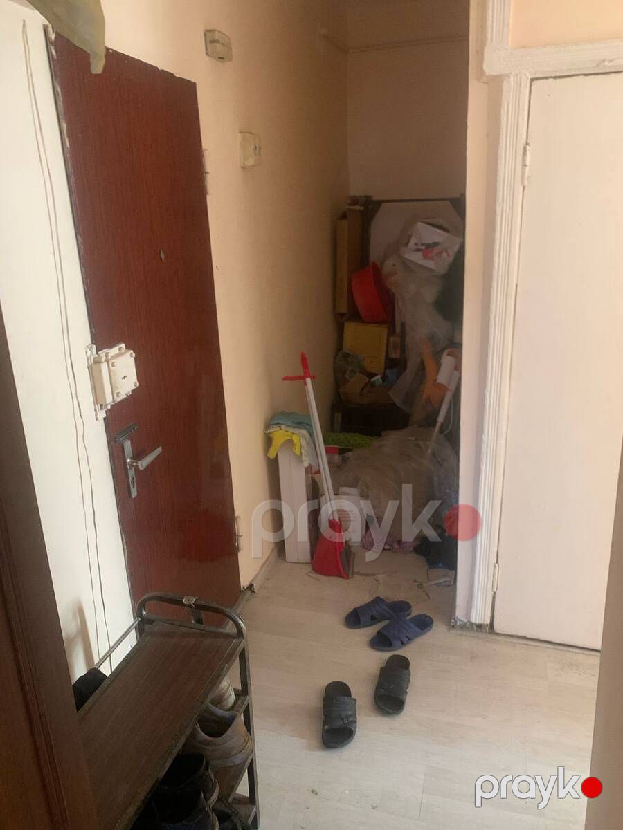 Satılır 2 otaqlı köhnə tikili 65 m² — Mənzil, Bakı (2)