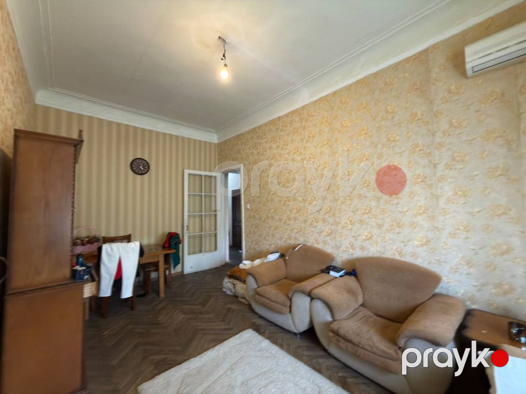 Satılır 2 otaqlı köhnə tikili 70 m² — Mənzil, Bakı (2)