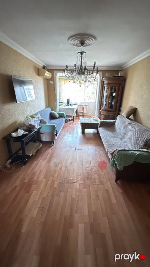 Satılır 2 otaqlı köhnə tikili 48 m² — Bakı