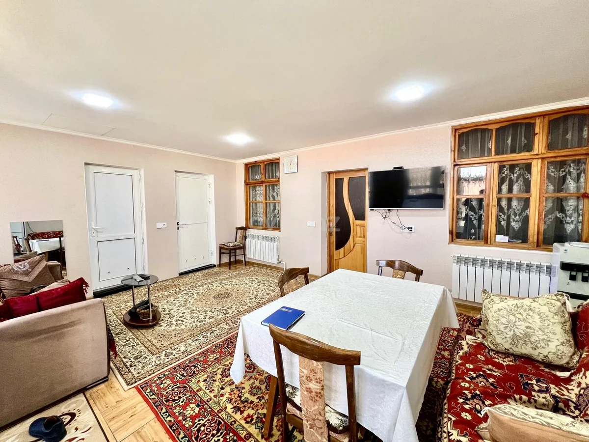 6 otaqlı həyət evi satılır Qaraçuxur qəsəbəsində — Ev, villa, Bakı (9)
