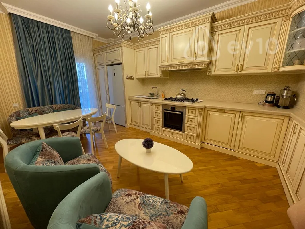 3 otaqlı mənzil, 135 m², Babək prospekti 10A — kirayə — Mənzil, Bakı (6)