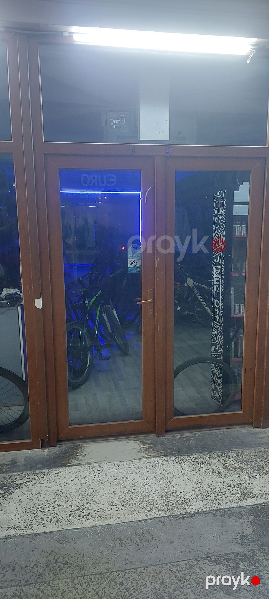 Amay ticarət metkezinde 80 m² kupçalı obyekt.həm çolə həm də içərirə — Əmlak, Bakı (4)