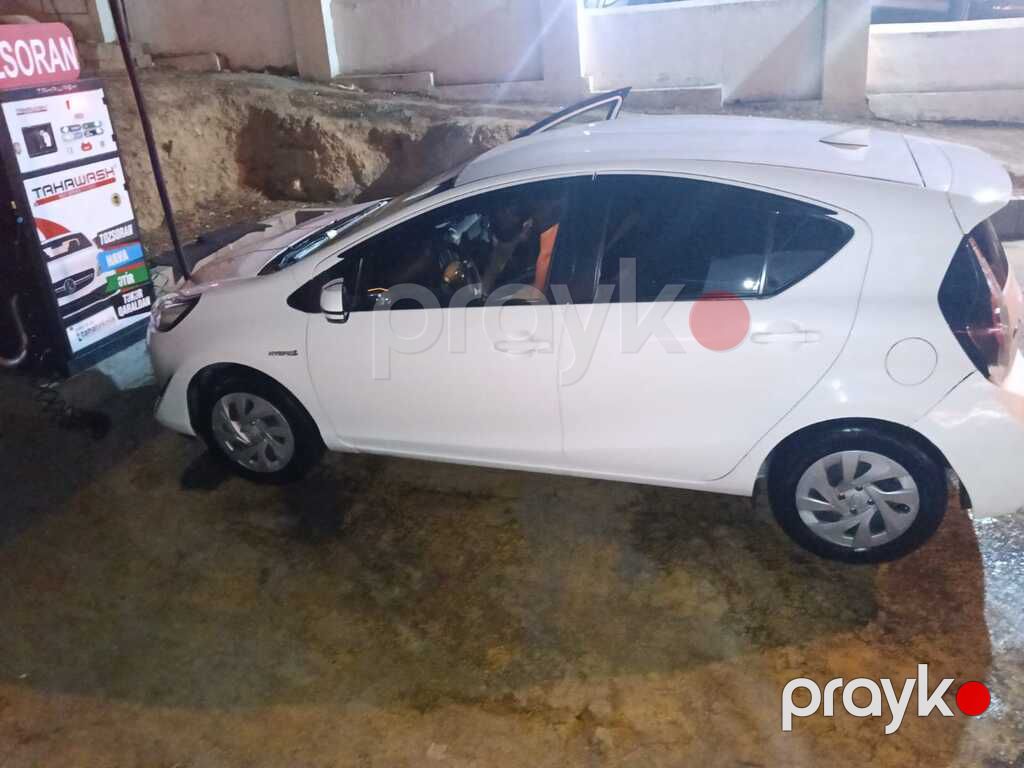 Toyota Aqua, 1.5 L, 0.9 kWh, 2020 il, 140 000 km — Avtomobillər, Bakı (6)