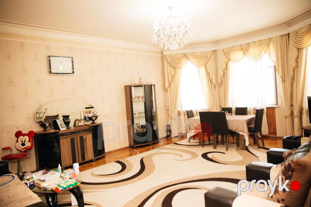 Satılır 10 otaqlı həyət evi/bağ evi 330 m² — Ev, villa, Bakı (7)