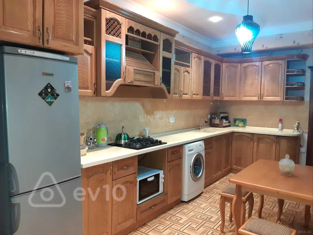 3 otaqlı mənzil, 110 m², İdeal mtk — kirayə — Bakı