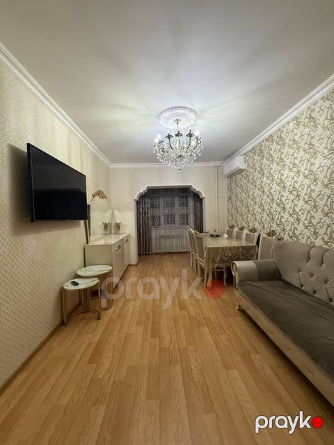 Satılır 3 otaqlı köhnə tikili 80 m² — Bakı