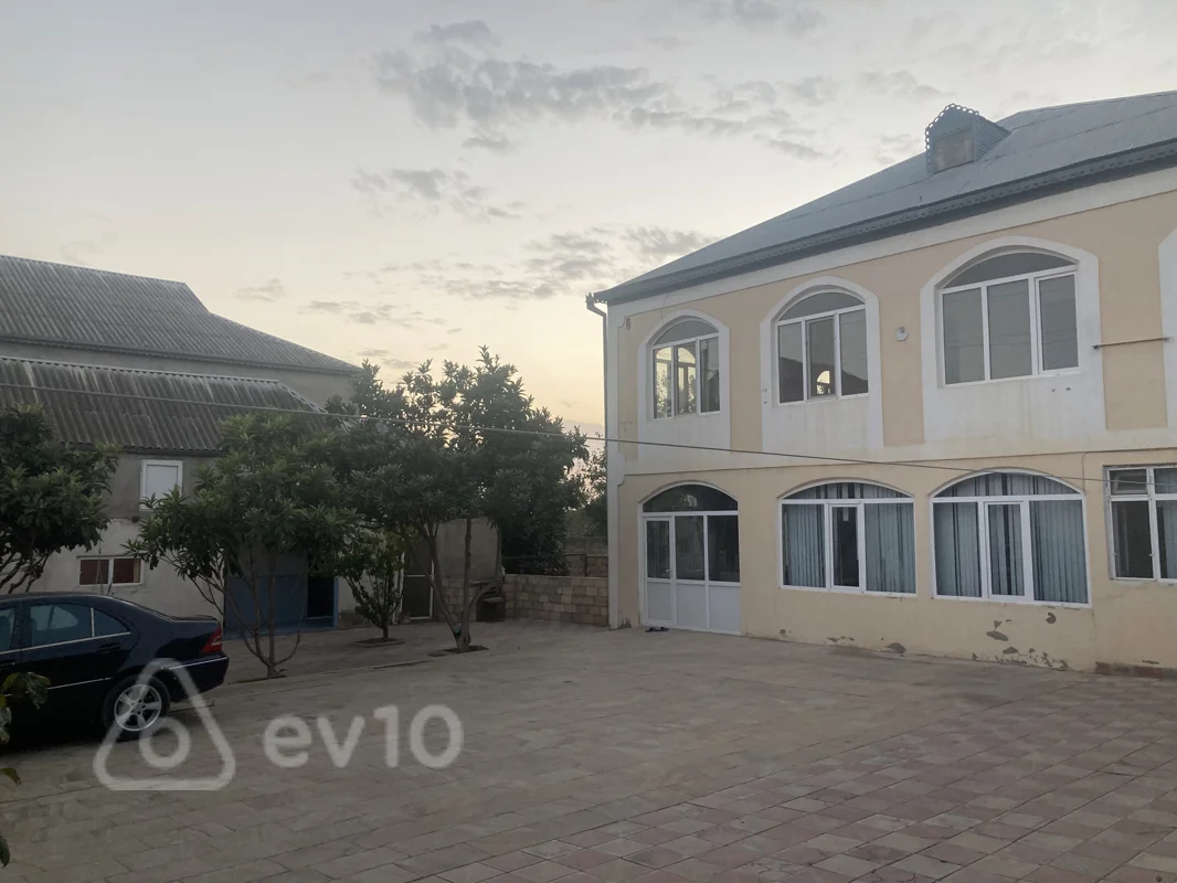 7 otaqlı həyət evi, 10 m², Saray qəsəbəsi 3nömrəli məktəbin küçəsi — Ev, villa, Bakı (2)