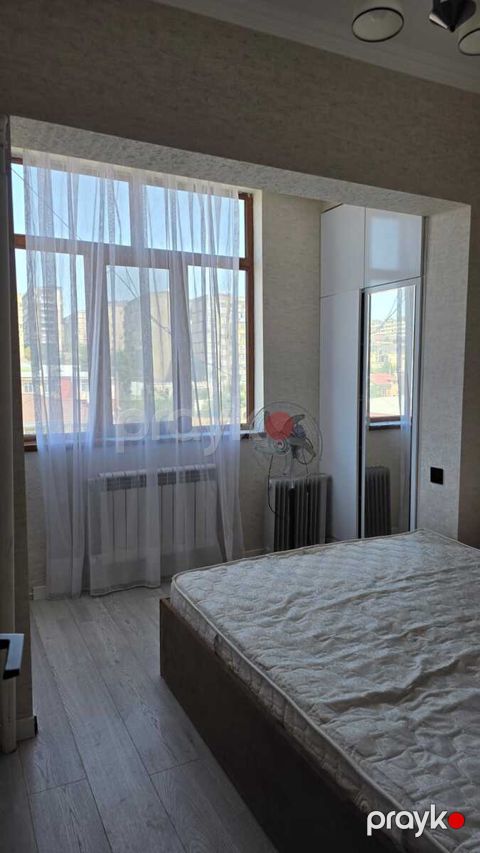İcarəyə verilir 2 otaqlı köhnə tikili 55 m² — Qoşqar bəy