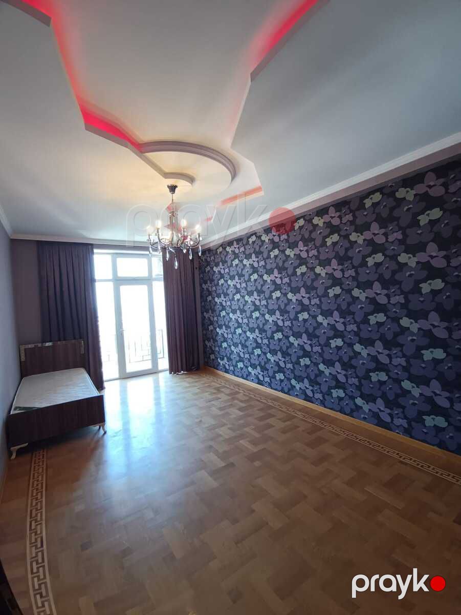 Satılır 4 otaqlı yeni tikili 225 m² — Mənzil, Bakı (11)