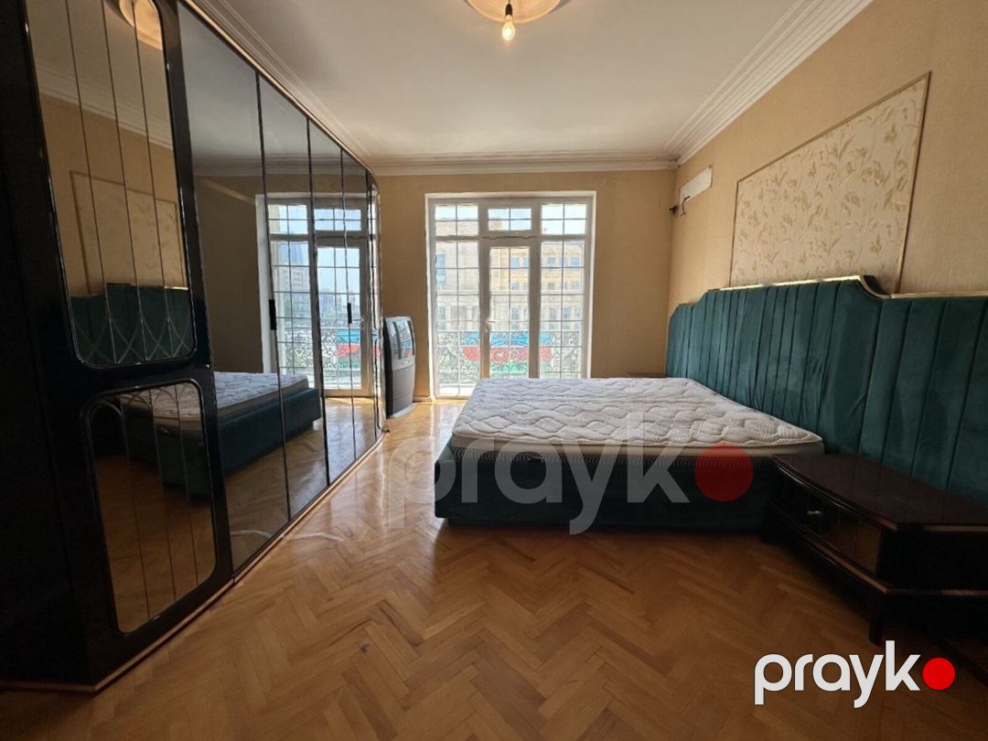 Satılır 3 otaqlı köhnə tikili 100 m² — Mənzil, Bakı (10)