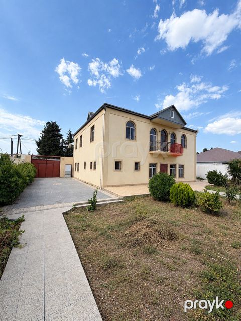 Satılır 8 otaqlı həyət evi/bağ evi 235 m² — Bakı