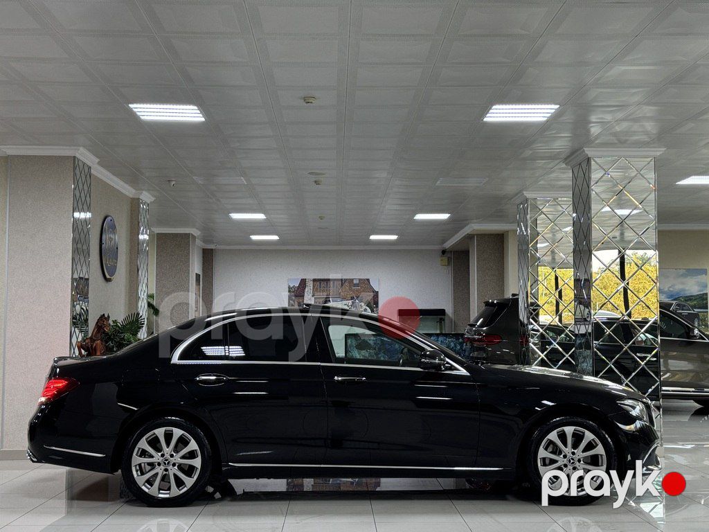 Mercedes E 220 d, 2.0 L, 2017 il, 300 000 km — Avtomobillər, Bakı (7)