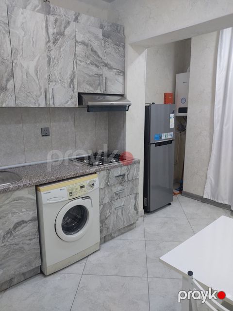 İcarəyə verilir 1 otaqlı köhnə tikili 45 m² — Bakı