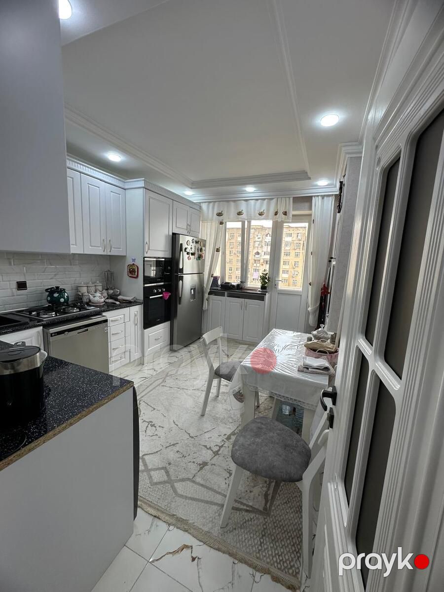 Satılır 2 otaqlı köhnə tikili 60 m² — Mənzil, Bakı (5)