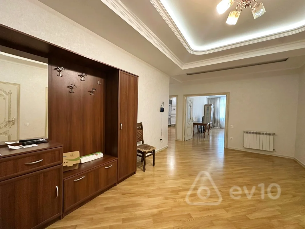 3 otaqlı mənzil, 130 m², Şərifzadə küçəsi — kirayə — Mənzil, Bakı (7)