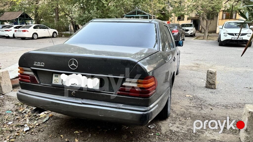 Mercedes-Benz 260: 2.6 l Sedan — Avtomobillər, Bakı (6)