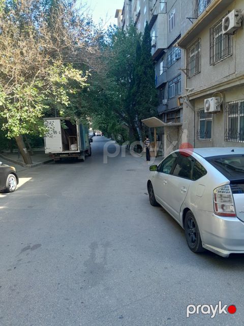 İcarəyə verilir 3 otaqlı köhnə tikili 80 m² — Bakı