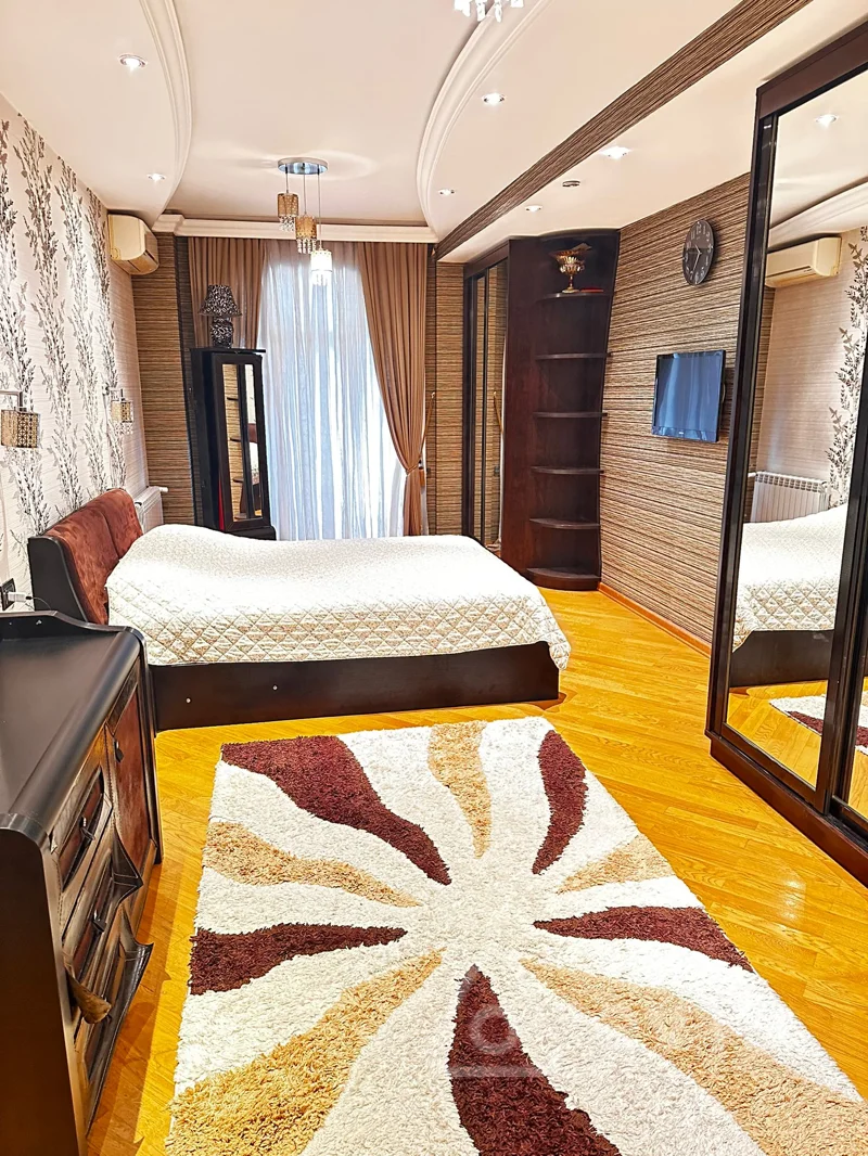 3 otaqlı mənzil, 140 m², Təbriz Küçəsi — kirayə — Mənzil, Bakı (3)