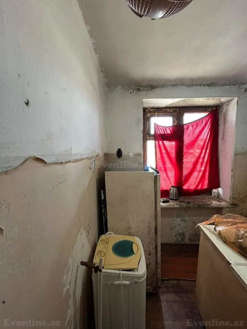 Satılır 1 otaqlı Mənzil Köhnə tikili 30 m² Bakı, Nərimanov r., Dərnəgül m., Böyükşor — Bakı