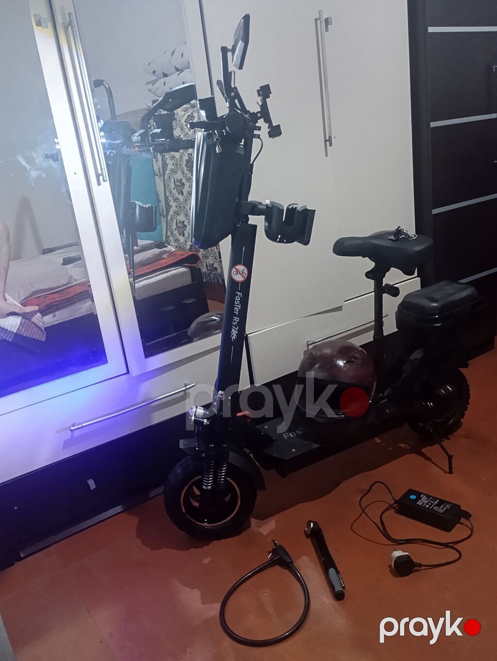 Elektrikli skuter – Foster RS7 Xüsusiyyətlər: - Güclü ön LED fənər və — Skuterlər, Digah (10)