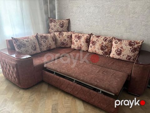 *Divan satilir açilir bazalidir* qiymeti 350 birlikde ünvan — Bakı